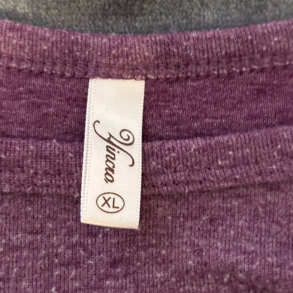 Chic Women's Purple Sweatshirt with Button Details - Picture 2 of 8